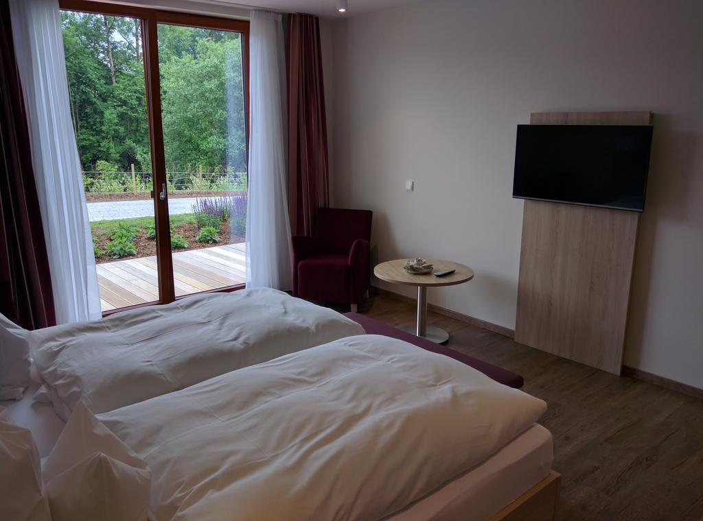 Hotel Zur-Borke Neuenrade Exteriör bild