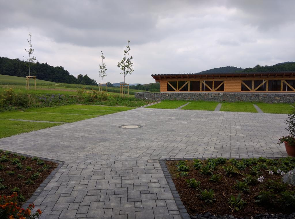 Hotel Zur-Borke Neuenrade Exteriör bild