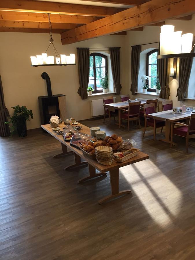 Hotel Zur-Borke Neuenrade Exteriör bild